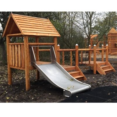 Mini tårn med gangbro og rutchebane *)